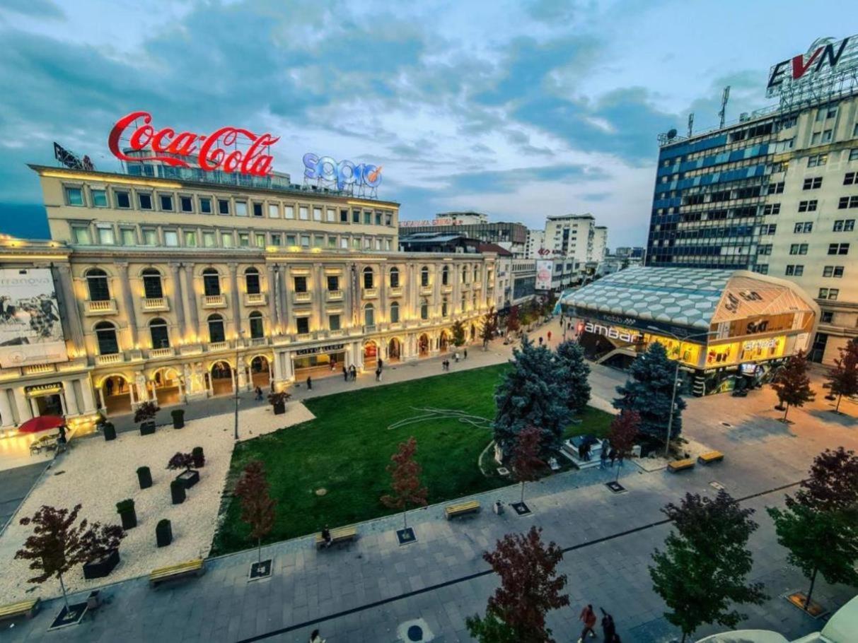 Rooftop Apartment At Mainsquare Skopje Exterior foto