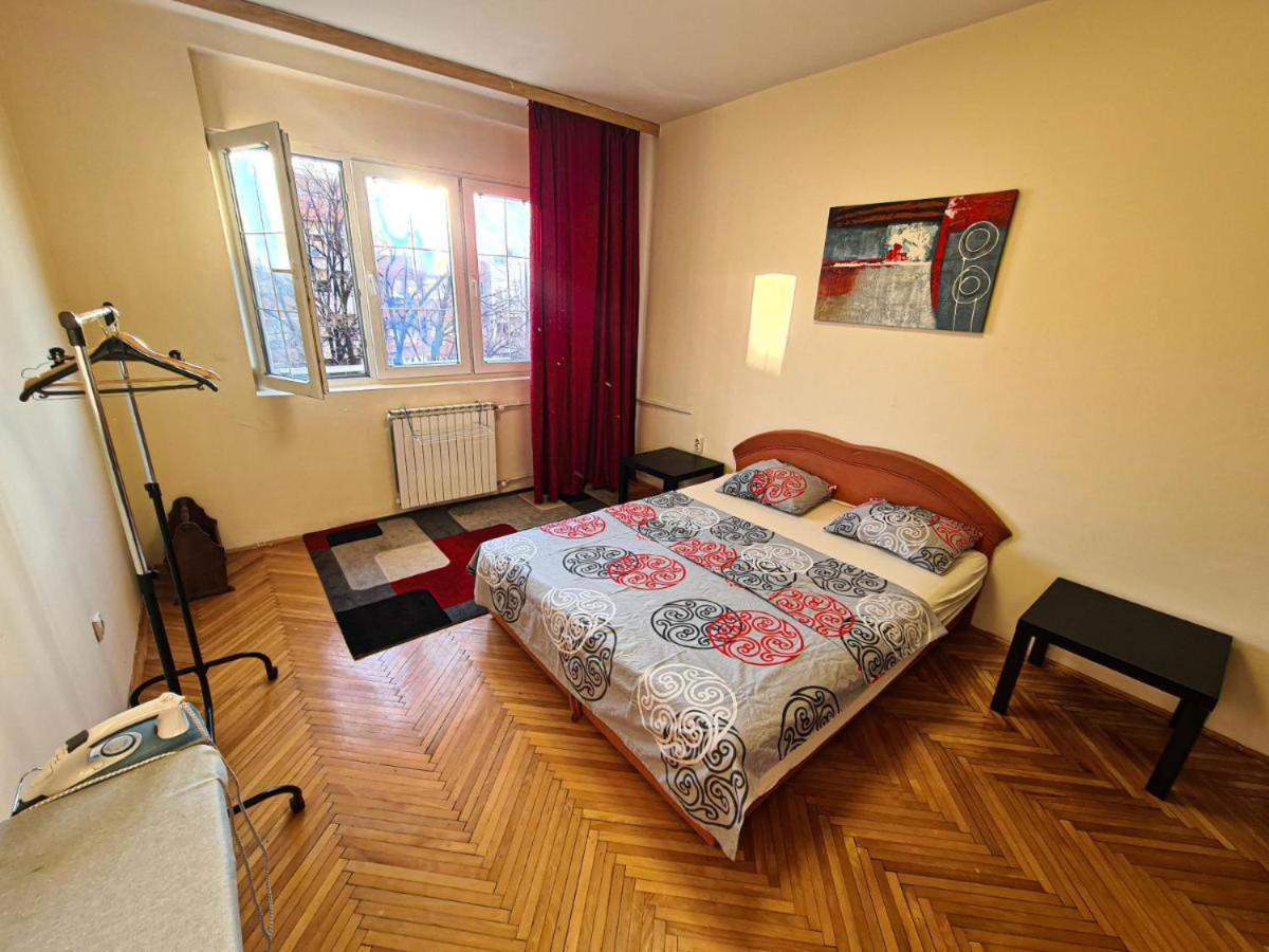 Rooftop Apartment At Mainsquare Skopje Exterior foto