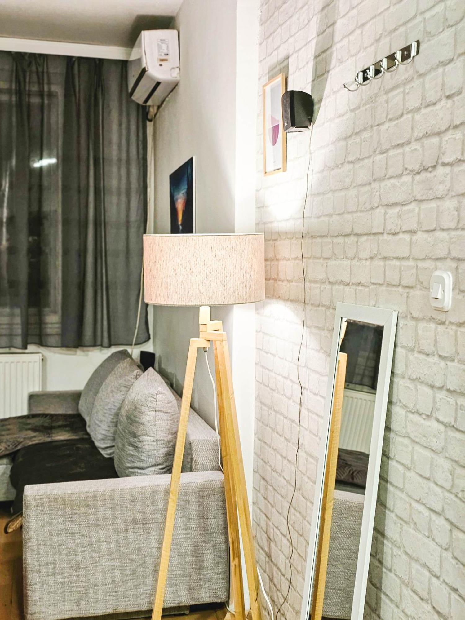 Rooftop Apartment At Mainsquare Skopje Exterior foto