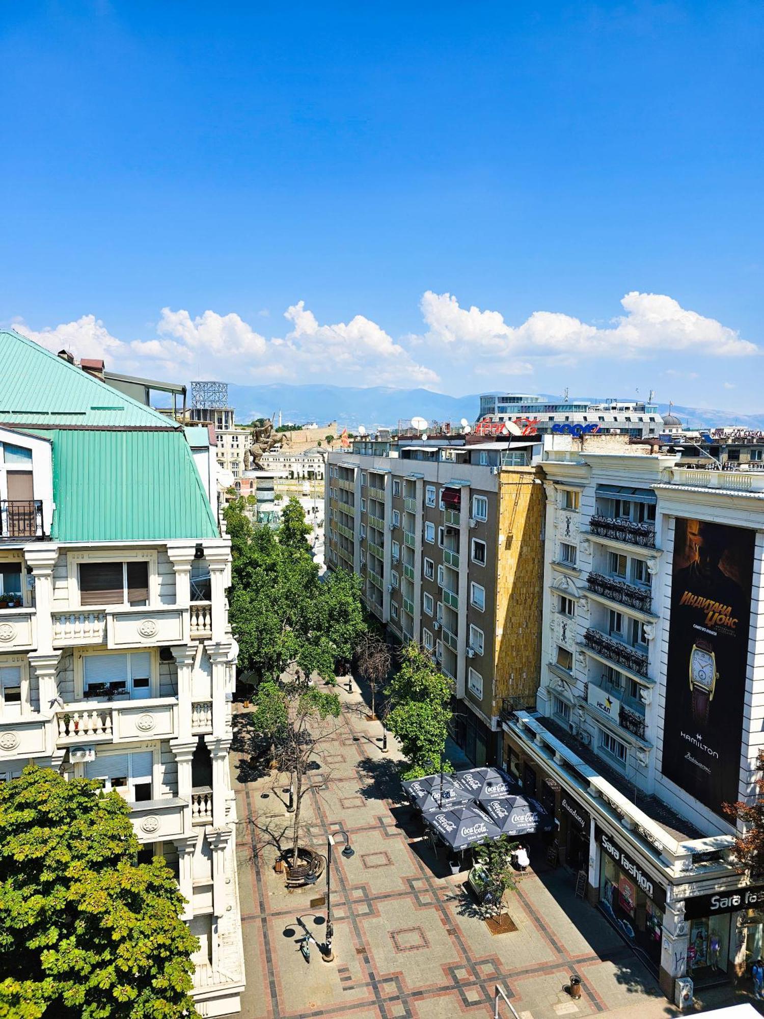 Rooftop Apartment At Mainsquare Skopje Exterior foto